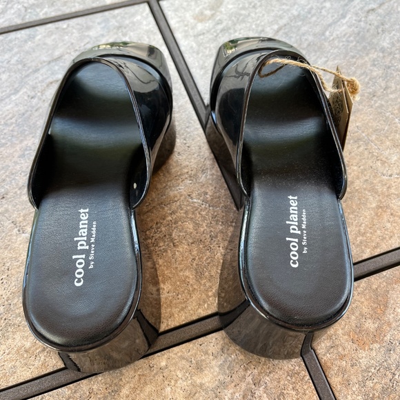 Cool Planet by Steve Madden black sandals-NWT - Picture 4 of 10